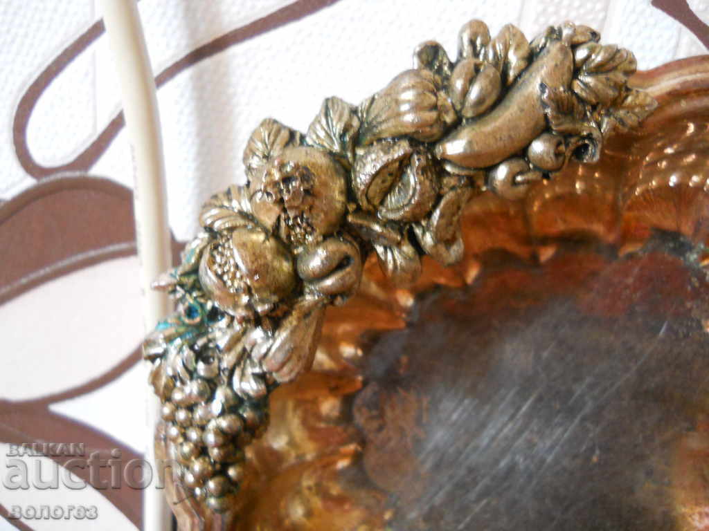 Livrarea Tava placata cu argint antic Livrarea Tava placata cu argint antic