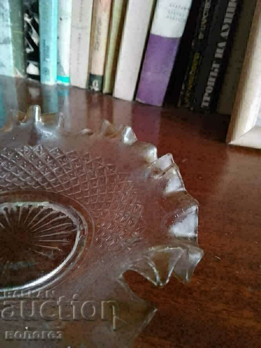 Auction  Glass candy dish in Art Nouveau style