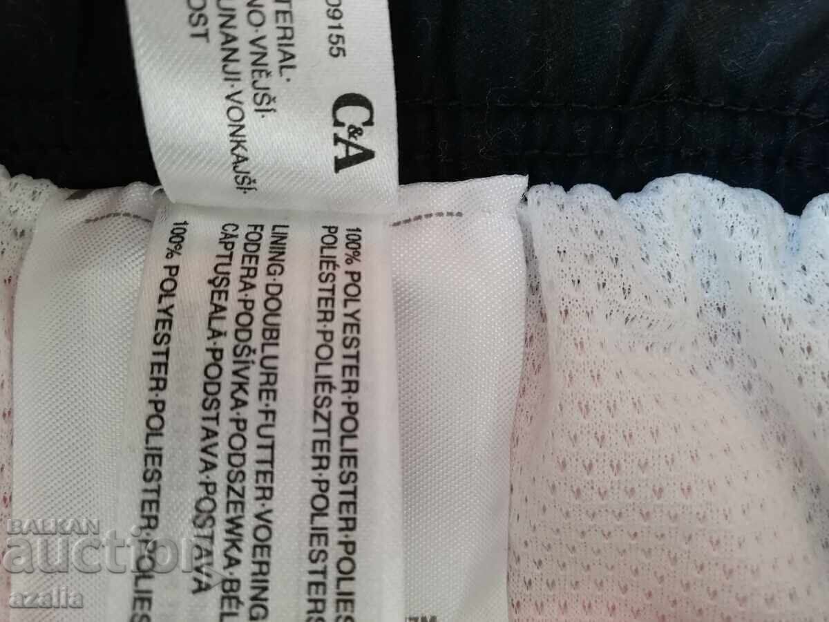 Licitație Pantaloni scurți de vară pentru fete, înălțime 134-140, 9-10 ani. Licitație Pantaloni scurți de vară pentru fete, înălțime 134-140, 9-10 ani.