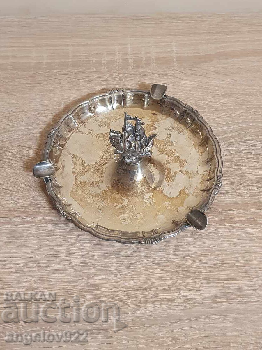 Αντίκα ασημένιο μεταλλικό τασάκι!!! με τιμή 1.50 BGN | € 0.77