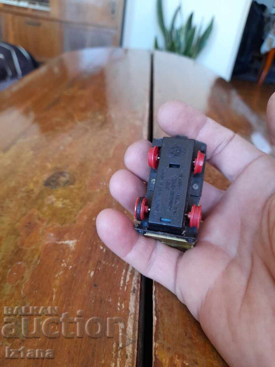 Стара играчка локомотив - 5