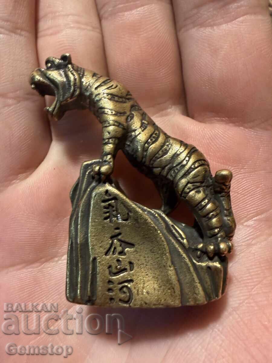 ΕΚΠΤΩΣΗ! 74 γραμμάρια στυλιζαρισμένο χάλκινο ειδώλιο τίγρης από 1 st! - 5 ΕΚΠΤΩΣΗ! 74 γραμμάρια στυλιζαρισμένο χάλκινο ειδώλιο τίγρης από 1 st! - 5