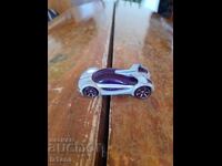 Mașină veche, cărucior