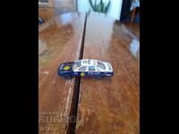 Mașină veche, cărucior