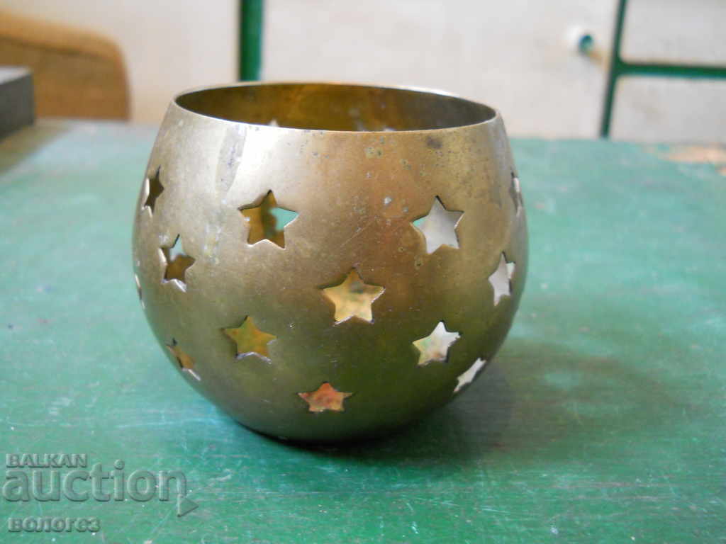 Antique brass candle holder for tea lights