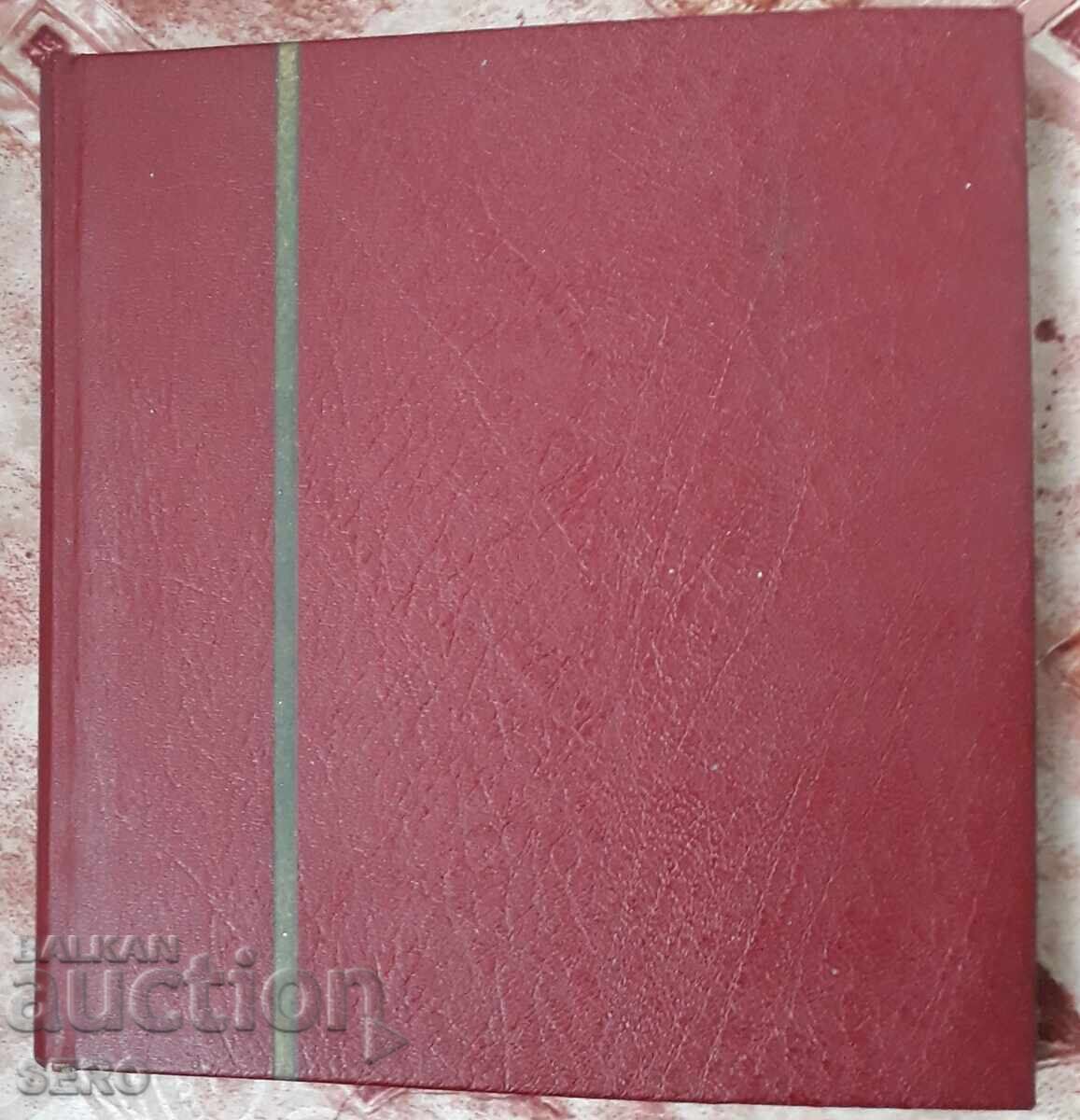 Coin album with 10 sheets for 176 coins of different sizes