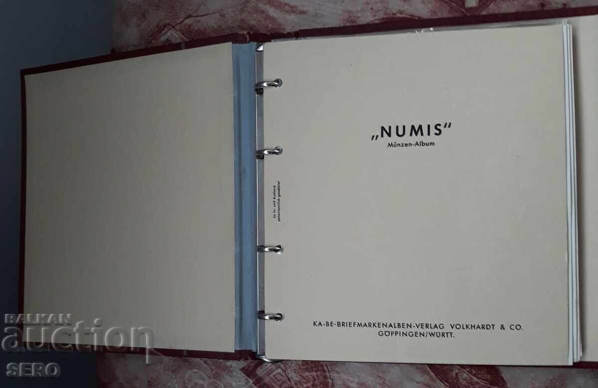 Coin album with 10 sheets for 160 coins of different sizes with price 10.01 BGN | € 5.12