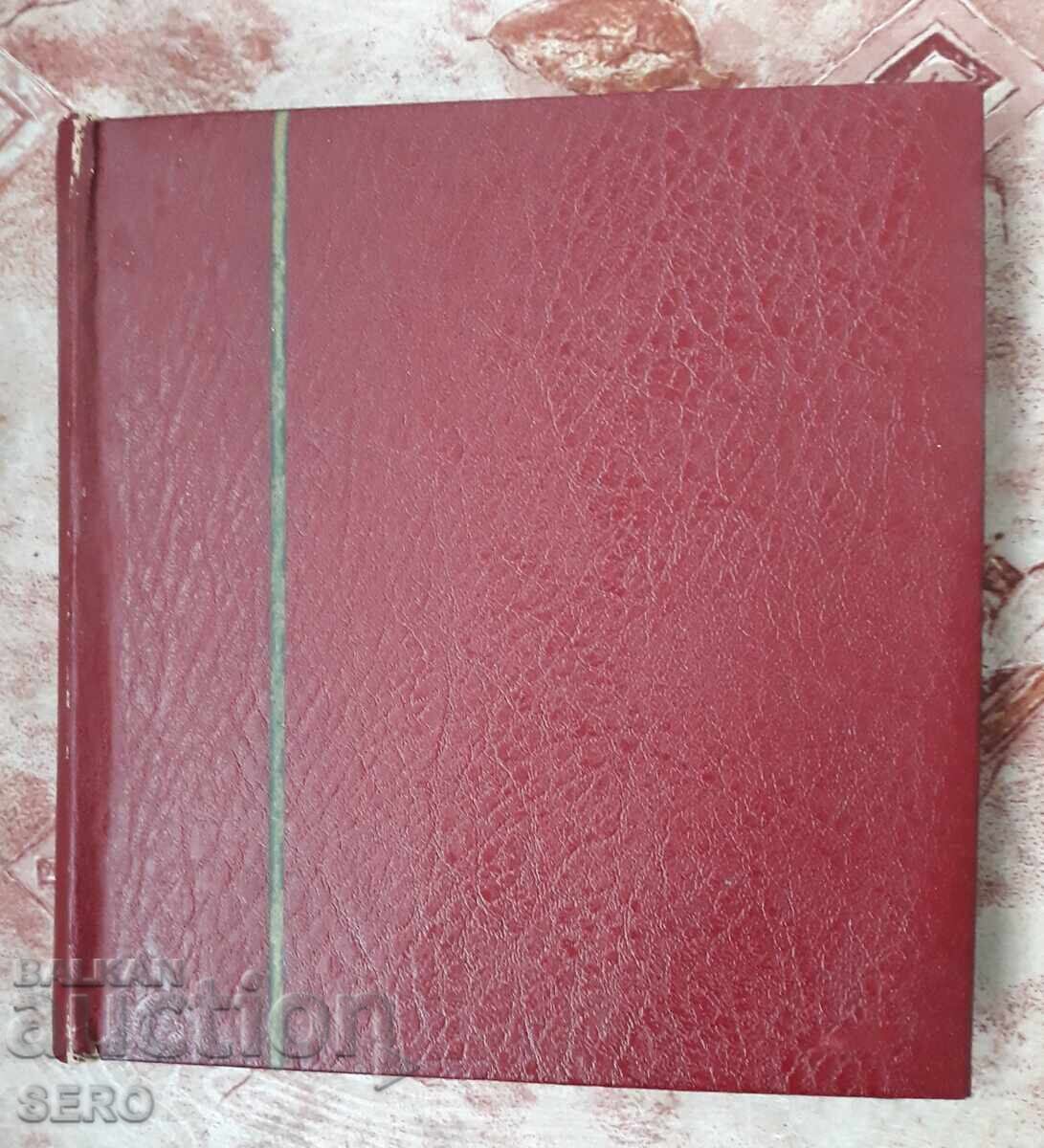 Coin album with 10 sheets for 160 coins of different sizes