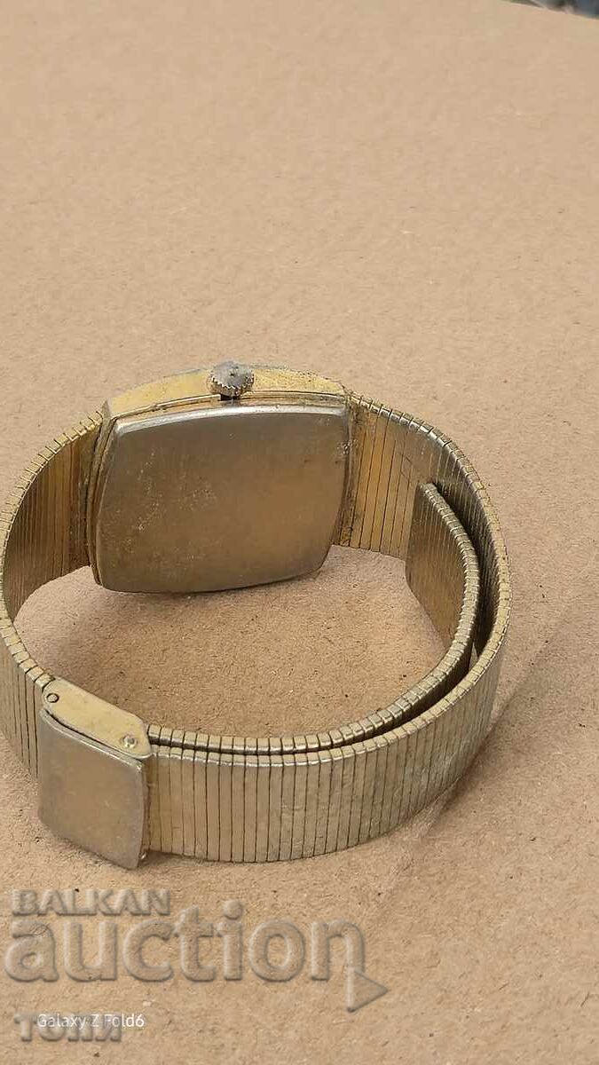 Delivery of MANIUS SWISS MADE RARE DOES NOT WORK BZC!!!!