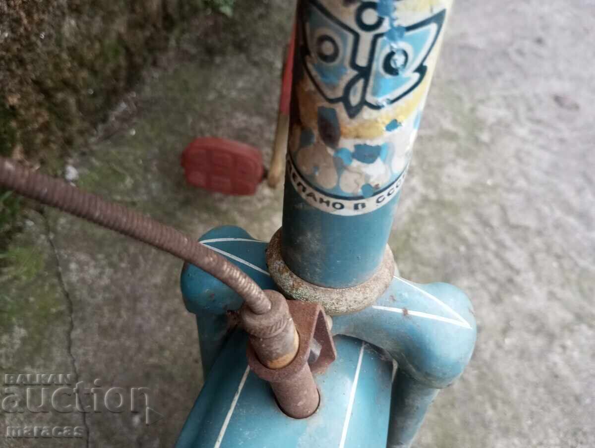 Παράδοση Παλιό παιδικό ποδήλατο, σπάνιο μοντέλο Παράδοση Παλιό παιδικό ποδήλατο, σπάνιο μοντέλο