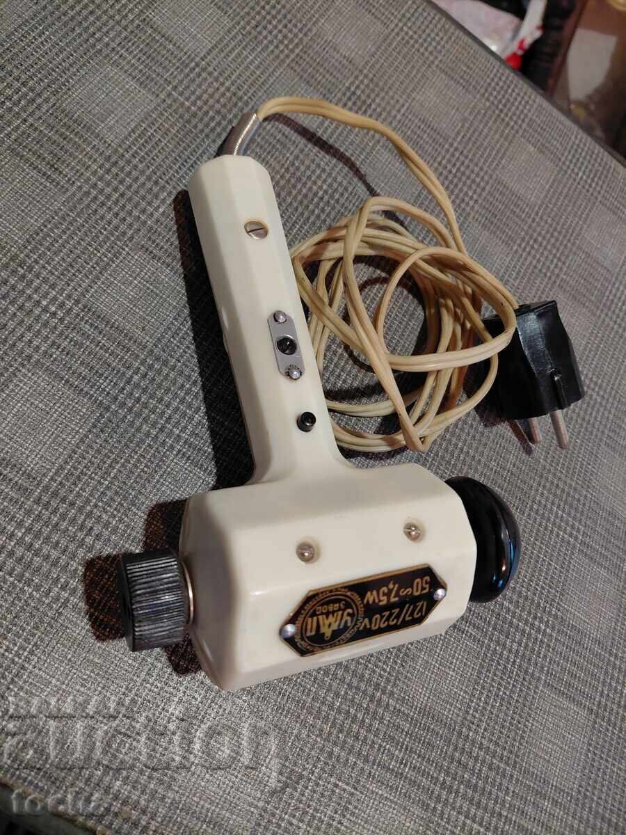 Vintage μασάζ συσκευή, λειτουργική, σε καλή κατάσταση. BZC με τιμή 9.50 BGN | € 4.86 Vintage μασάζ συσκευή, λειτουργική, σε καλή κατάσταση. BZC με τιμή 9.50 BGN | € 4.86