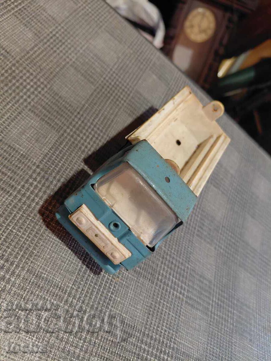 Licitație Camion vechi de tablă bulgăresc. BZȚ Licitație Camion vechi de tablă bulgăresc. BZȚ