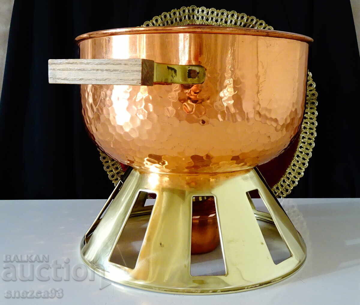 Auction Copper pot with stand, copper burner, fondue Auction Copper pot with stand, copper burner, fondue