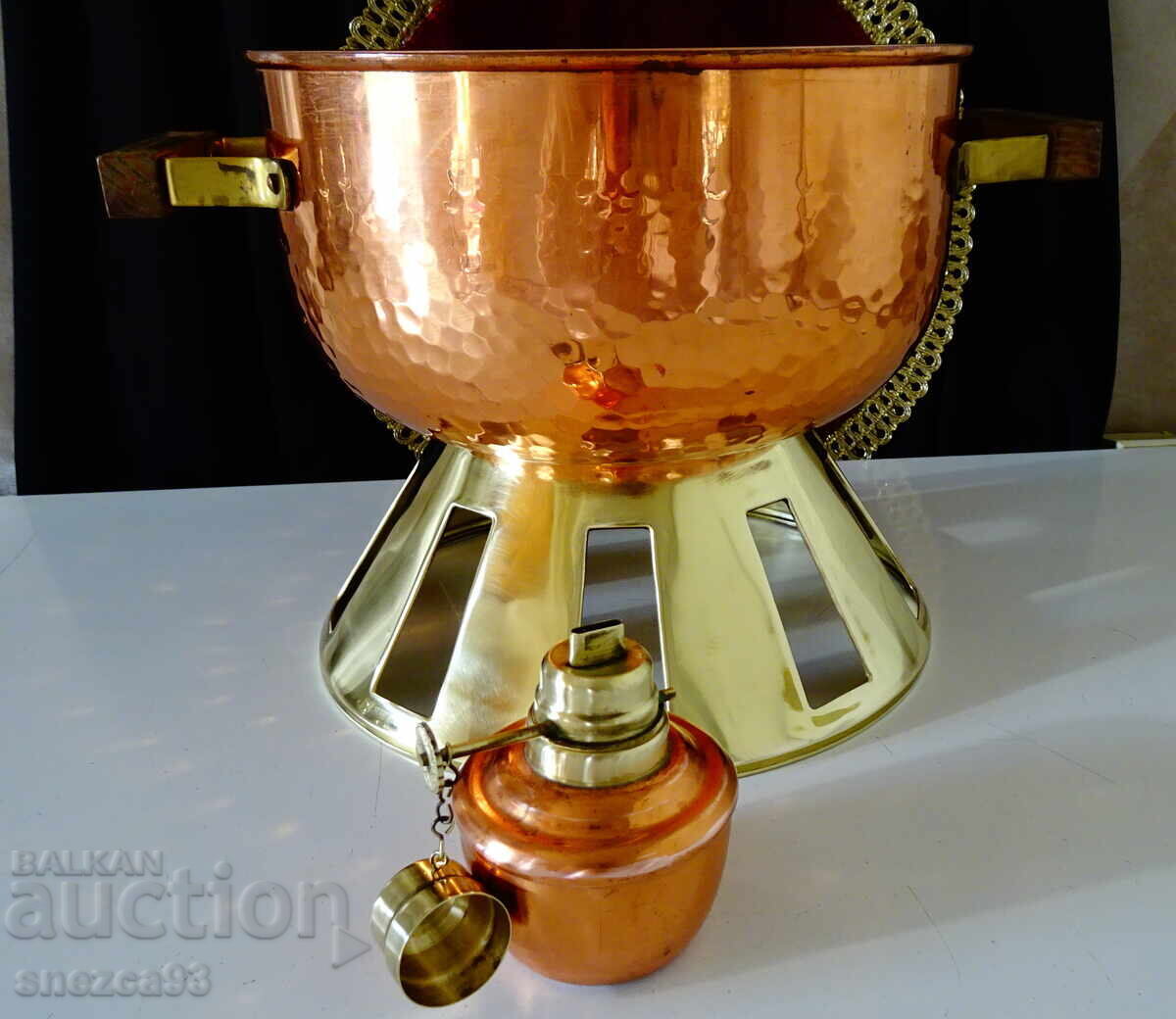 Copper pot with stand, copper burner, fondue Copper pot with stand, copper burner, fondue