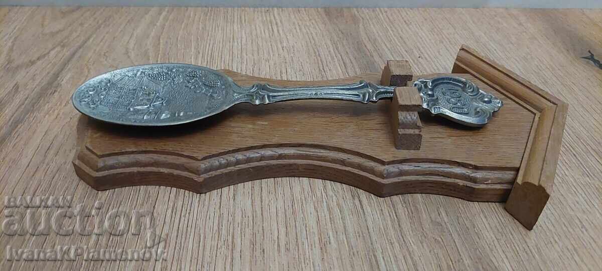 Livrarea Suvenir pentru cunoscători