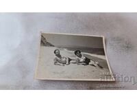 Снимка Мъж и жена на плажа