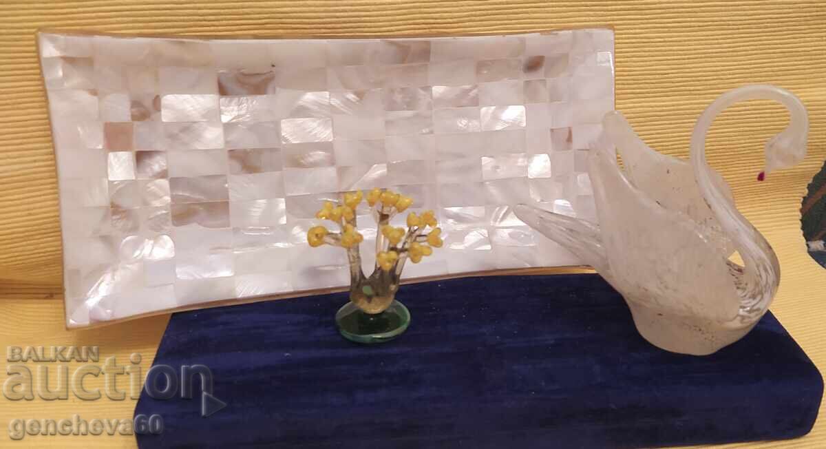 Livrarea Platou sidefat și lebădă din sticlă Murano