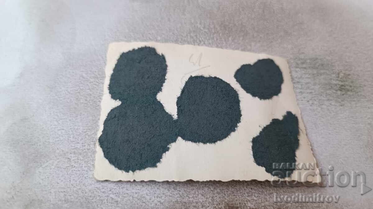 Photo: Man, woman, and little girl in the sea with price 1.45 BGN | € 0.74