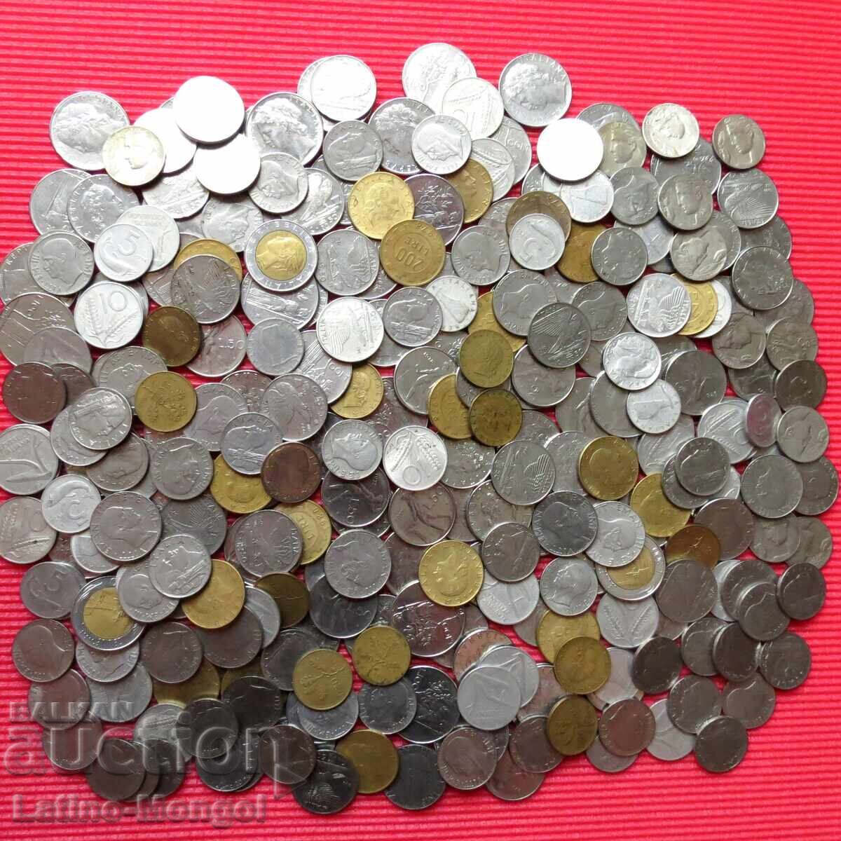 Италия - 300 монети 1920 - 1990