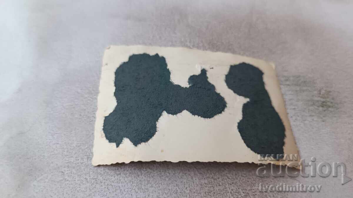 Photo Men women and children in the sea with price 1.45 BGN | € 0.74