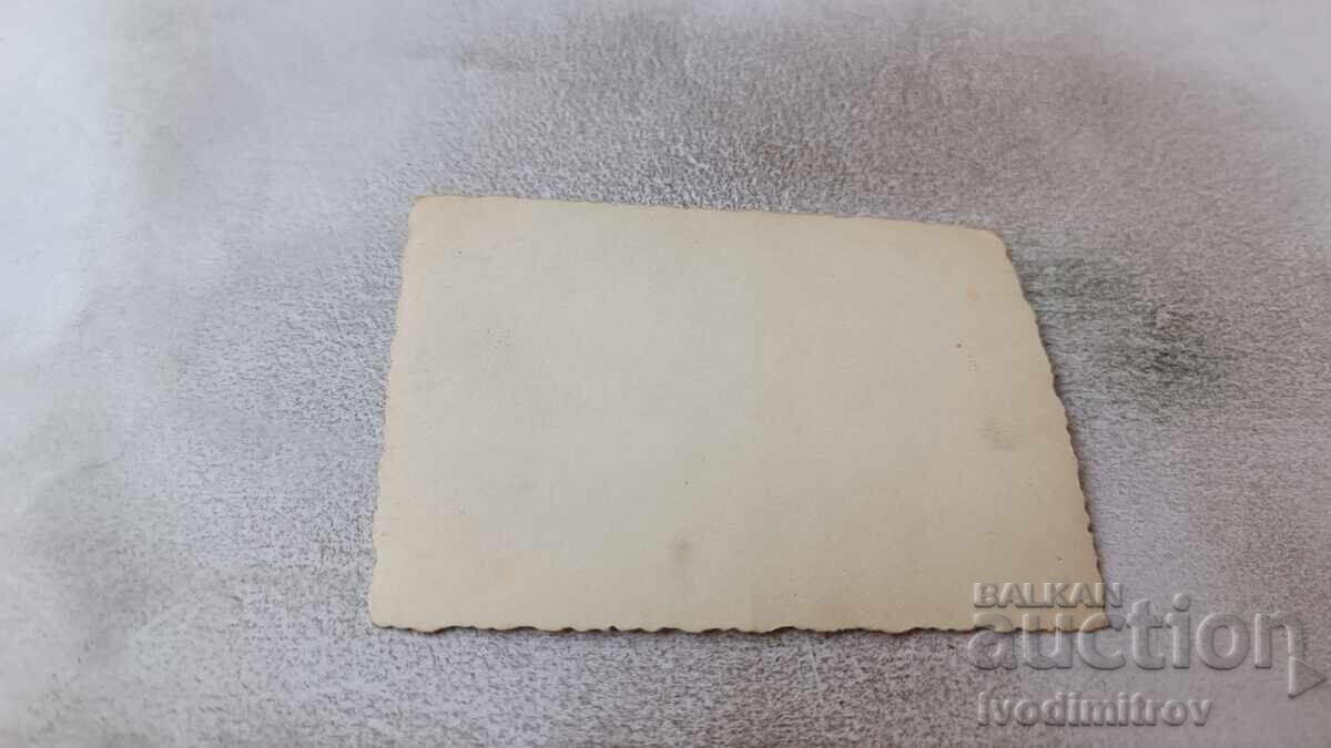 Foto Sofia Trei femei la plimbare cu preț 2.45 BGN | € 1.25 Foto Sofia Trei femei la plimbare cu preț 2.45 BGN | € 1.25