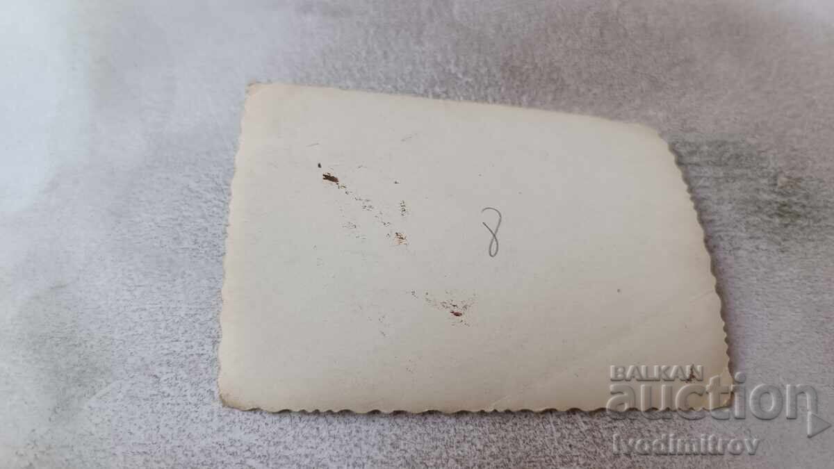 Fotografie Sofia Bărbați și femei pe trotuar cu preț 2.45 BGN | € 1.25 Fotografie Sofia Bărbați și femei pe trotuar cu preț 2.45 BGN | € 1.25