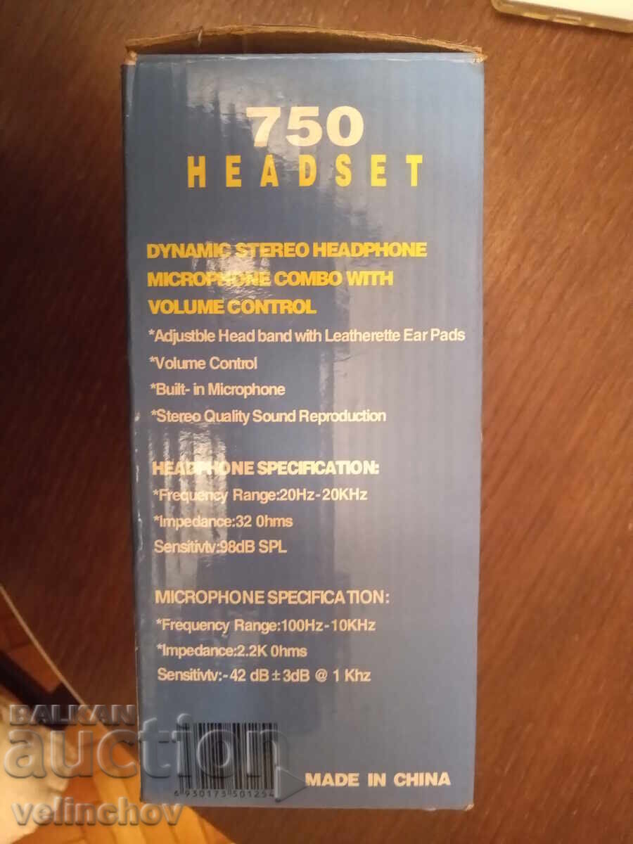 Livrarea Căști cu microfon