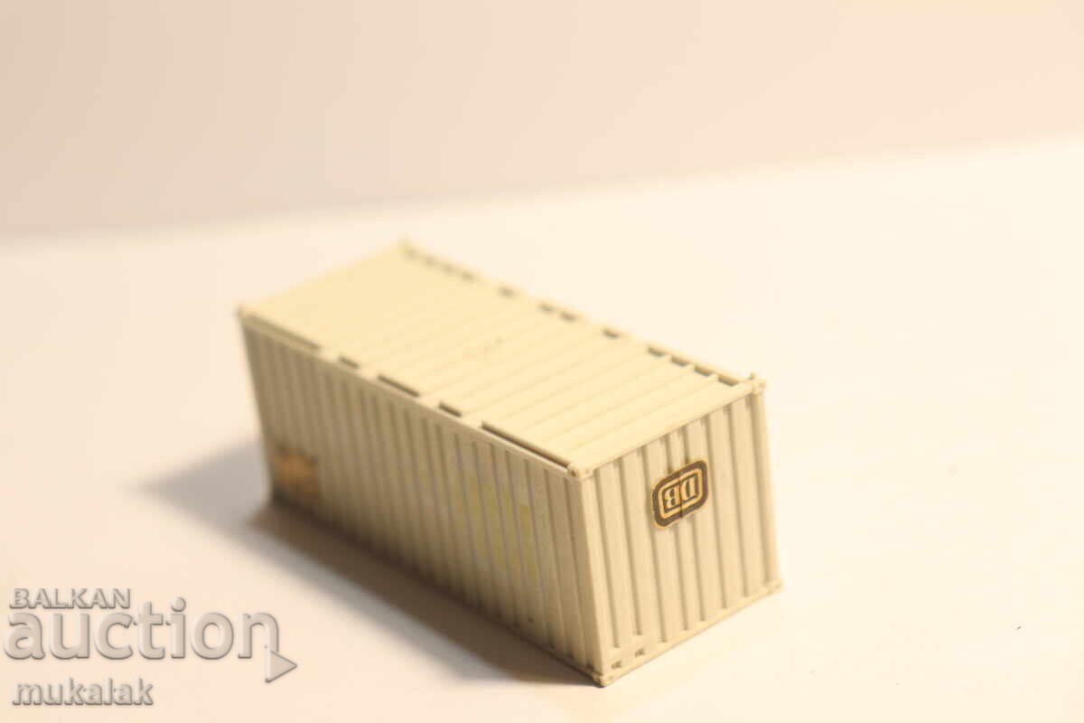 Delivery of WIKING 1:87 H0 VAN CONTAINER TRUCK TIR MODEL CAR Delivery of WIKING 1:87 H0 VAN CONTAINER TRUCK TIR MODEL CAR