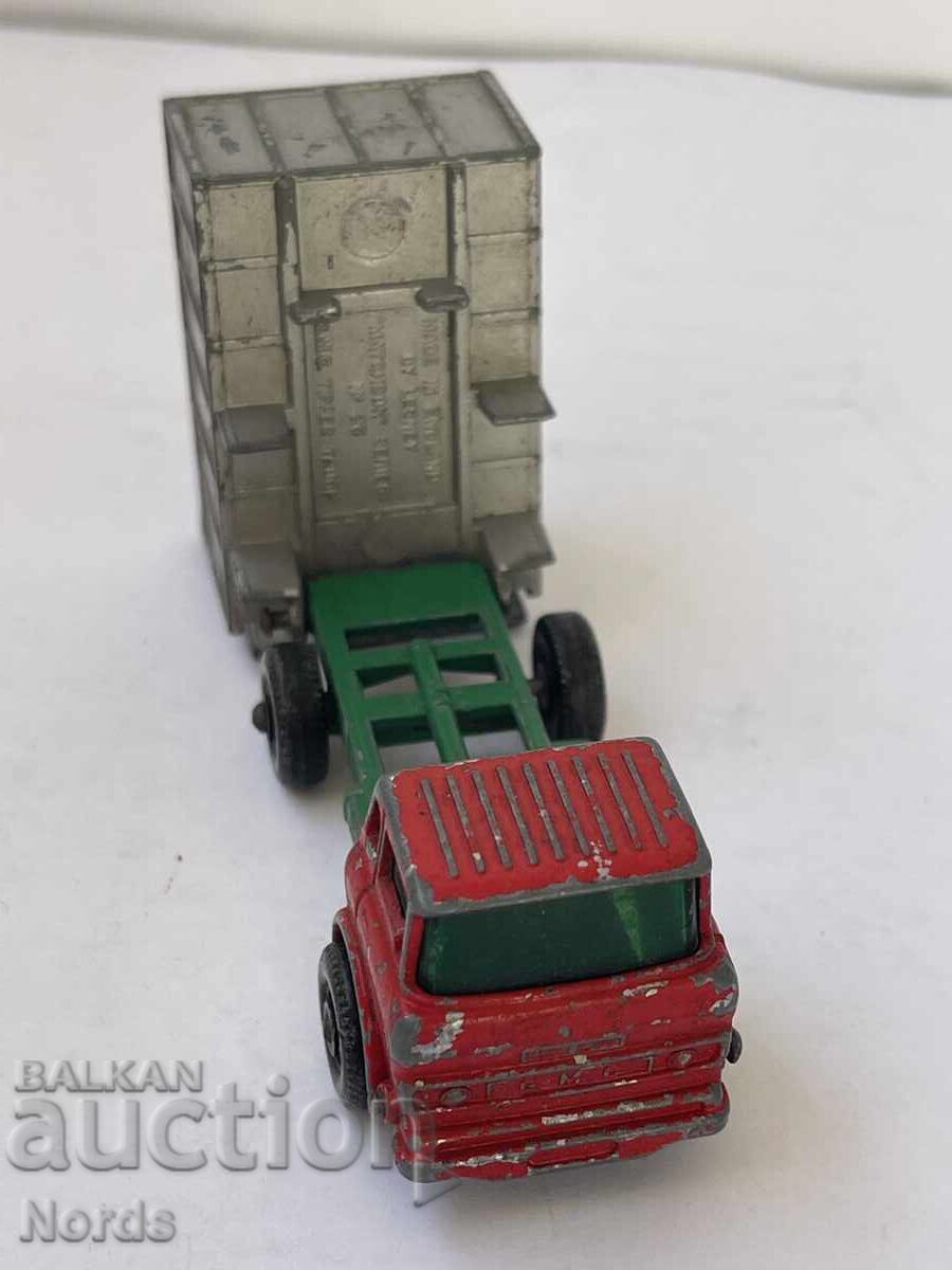 cărucior MACHBOX cu preț 5.00 BGN | € 2.56 cărucior MACHBOX cu preț 5.00 BGN | € 2.56