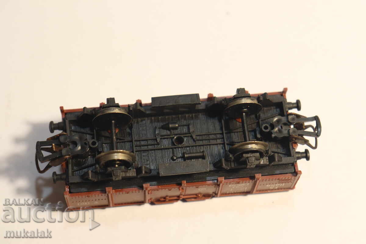 LIMA   H0 1/87  ТОВАРЕН   ВАГОН  ВЛАК ВЛАКЧЕ ЖП - 6