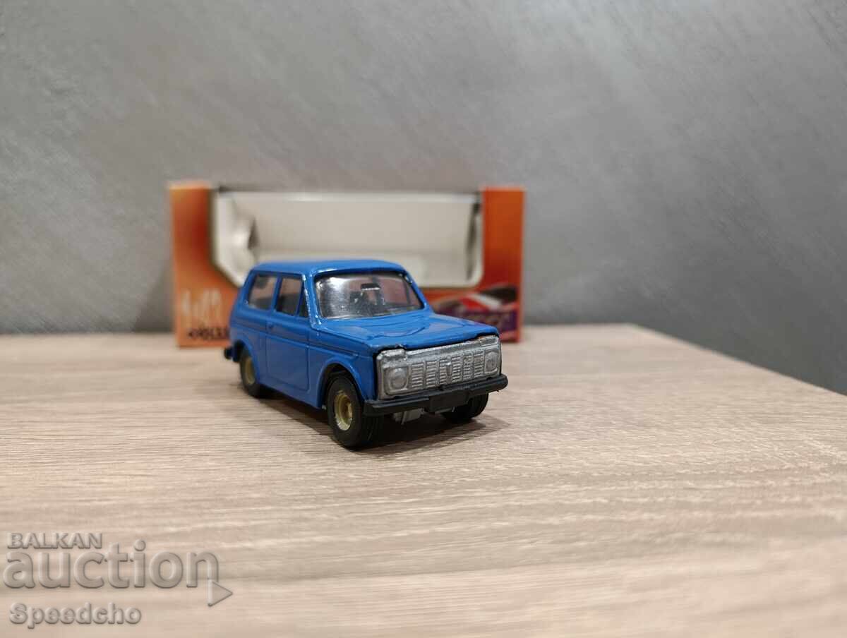 Cărucior bulgăresc Lada Niva - Micro