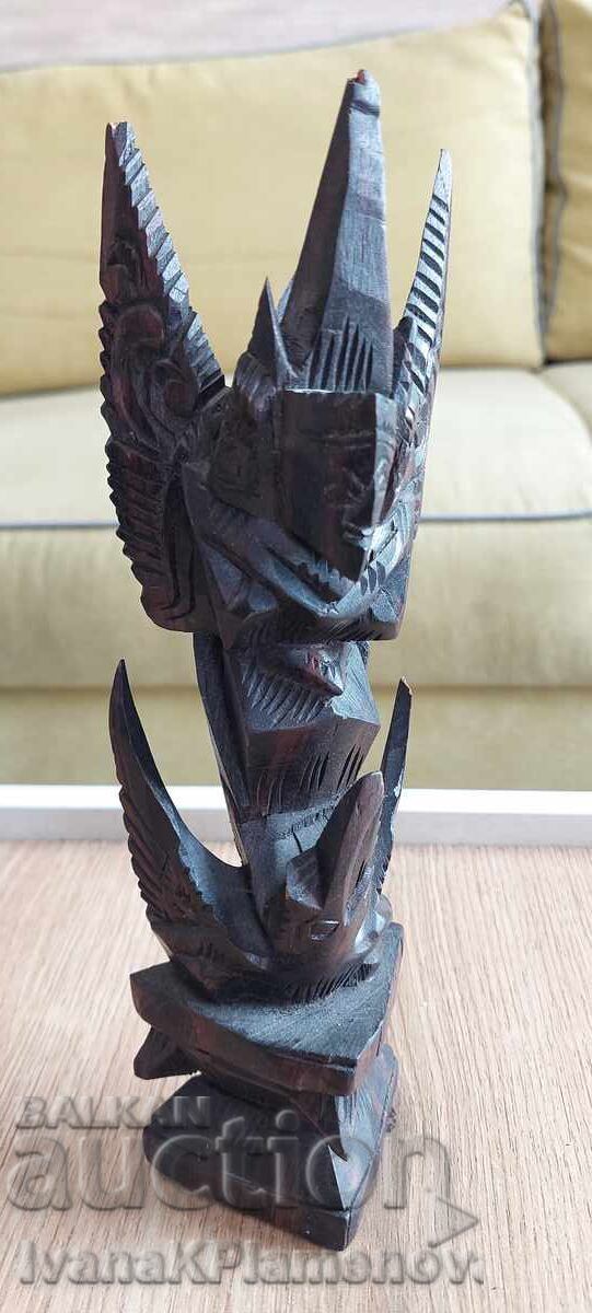 Sculptură în lemn pentru cunoscători