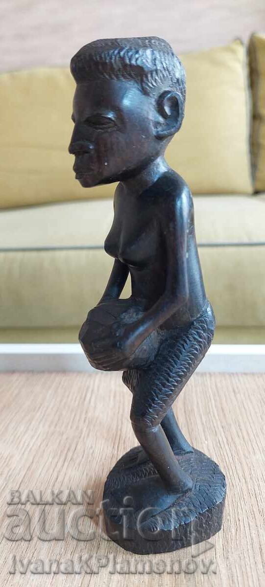 Licitație Sculptură în lemn masiv pentru cunoscători