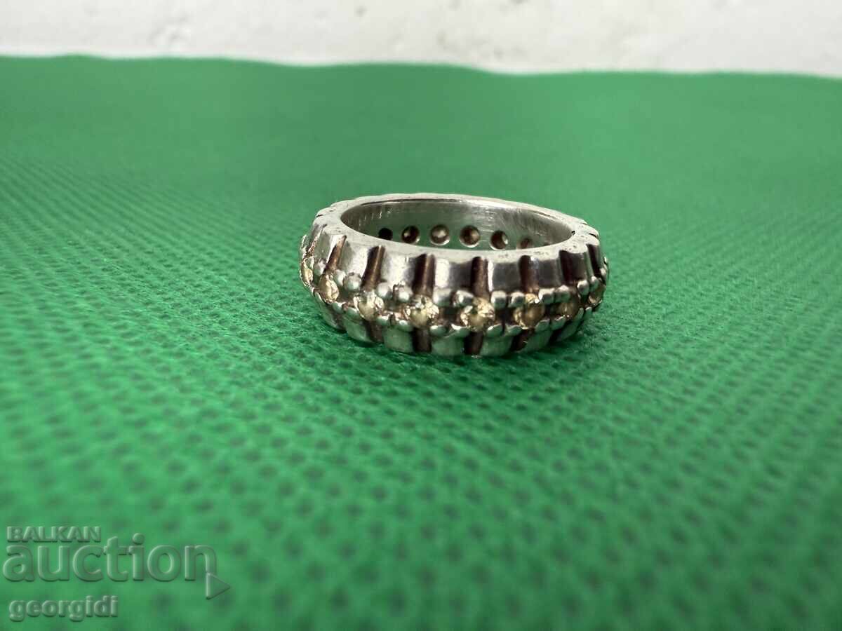 Παράδοση Σχεδιαστικό ασημένιο δαχτυλίδι με φυσικά πετράδια. Νο. 7637