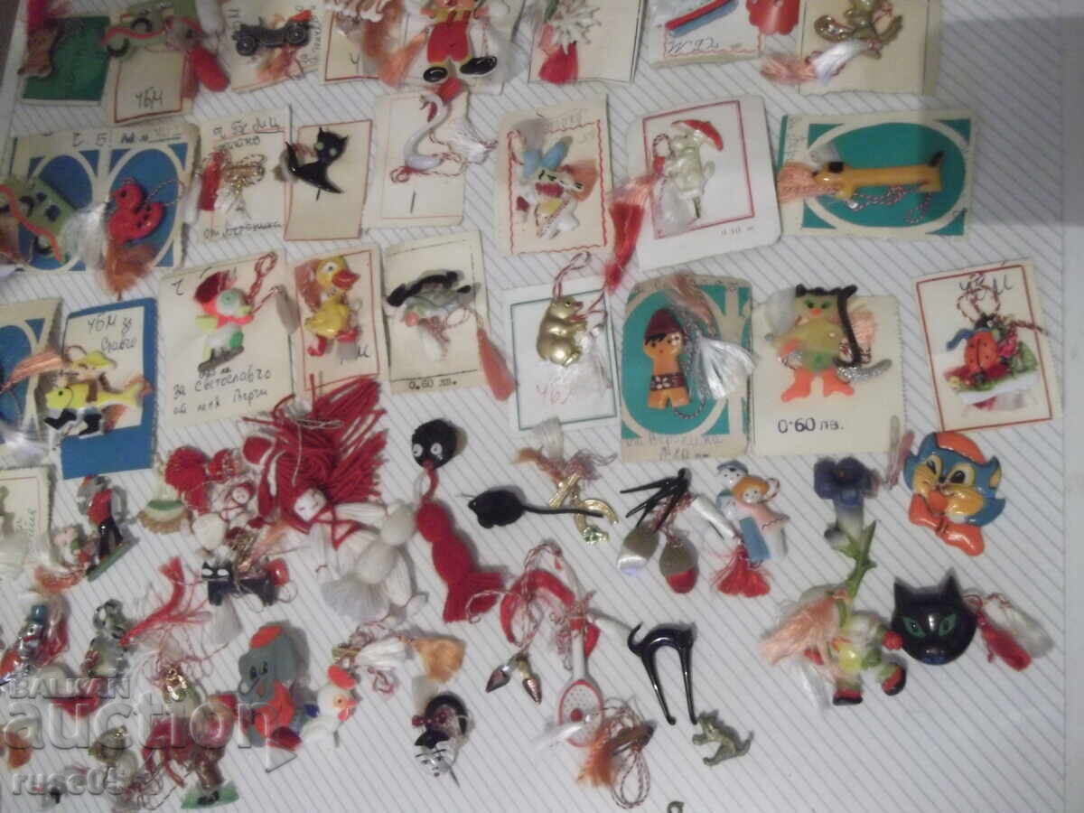 Παράδοση Λοτ από 64 τμχ. μαρτενίτσες από την εποχή του σοσιαλισμού