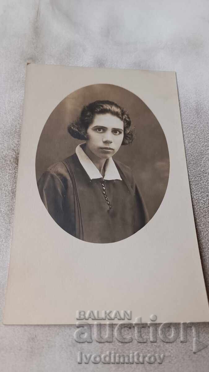 Foto Fată tânără Foto Fată tânără