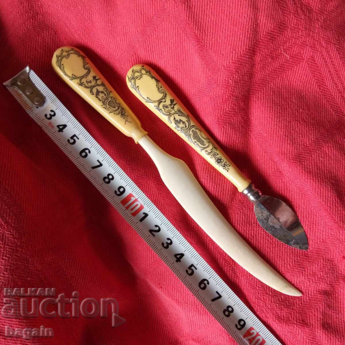 Livrarea Set de două cuțite