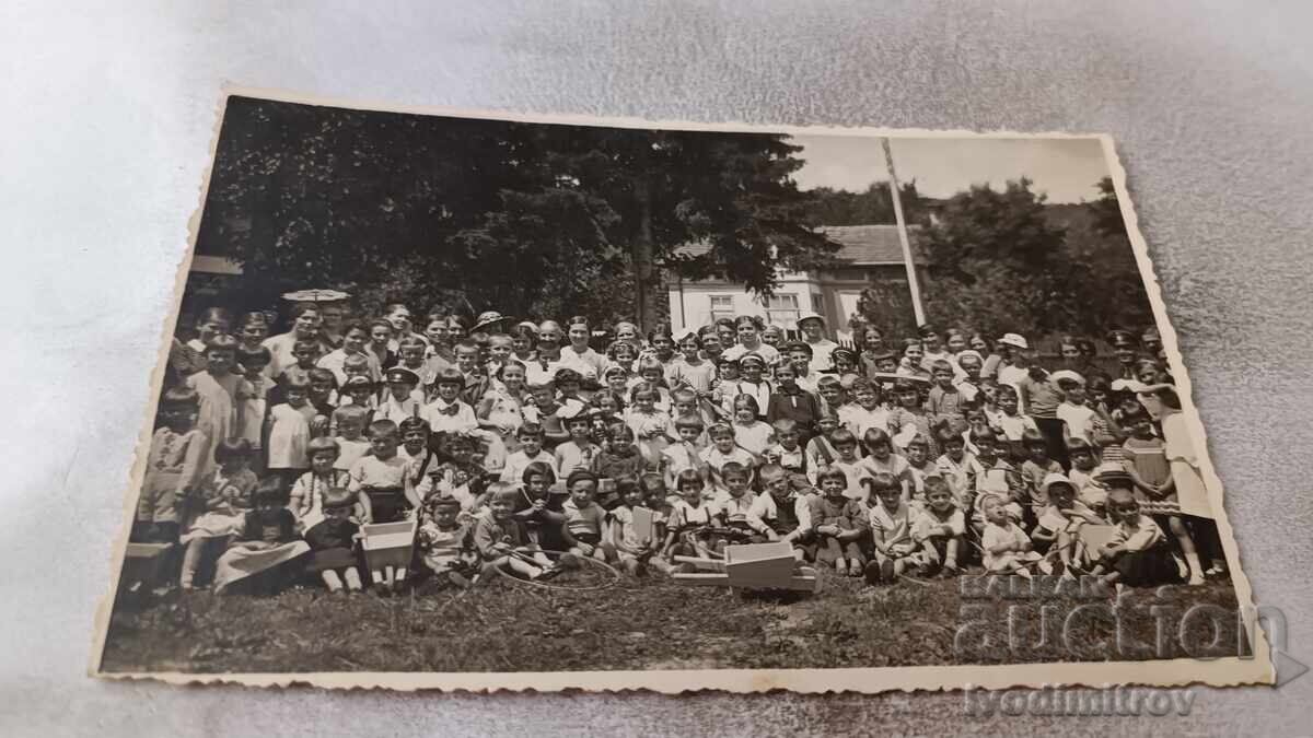 Children's Photo with Their Teachers