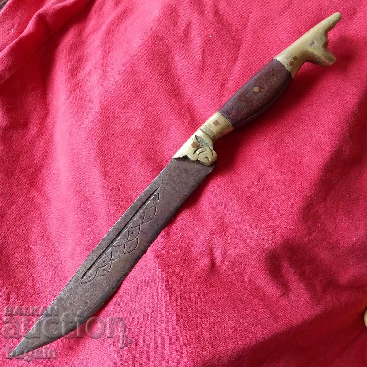 Bulgarian knife. with price 80.00 BGN | € 40.90 Bulgarian knife. with price 80.00 BGN | € 40.90