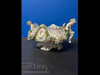 Porțelan de colecție Volkstedt - jardiniere ajurată cu înger