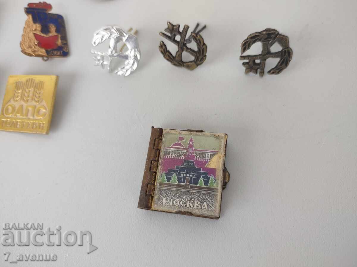 Badges, mini notebook Moscow, all sorts 23.11.2025