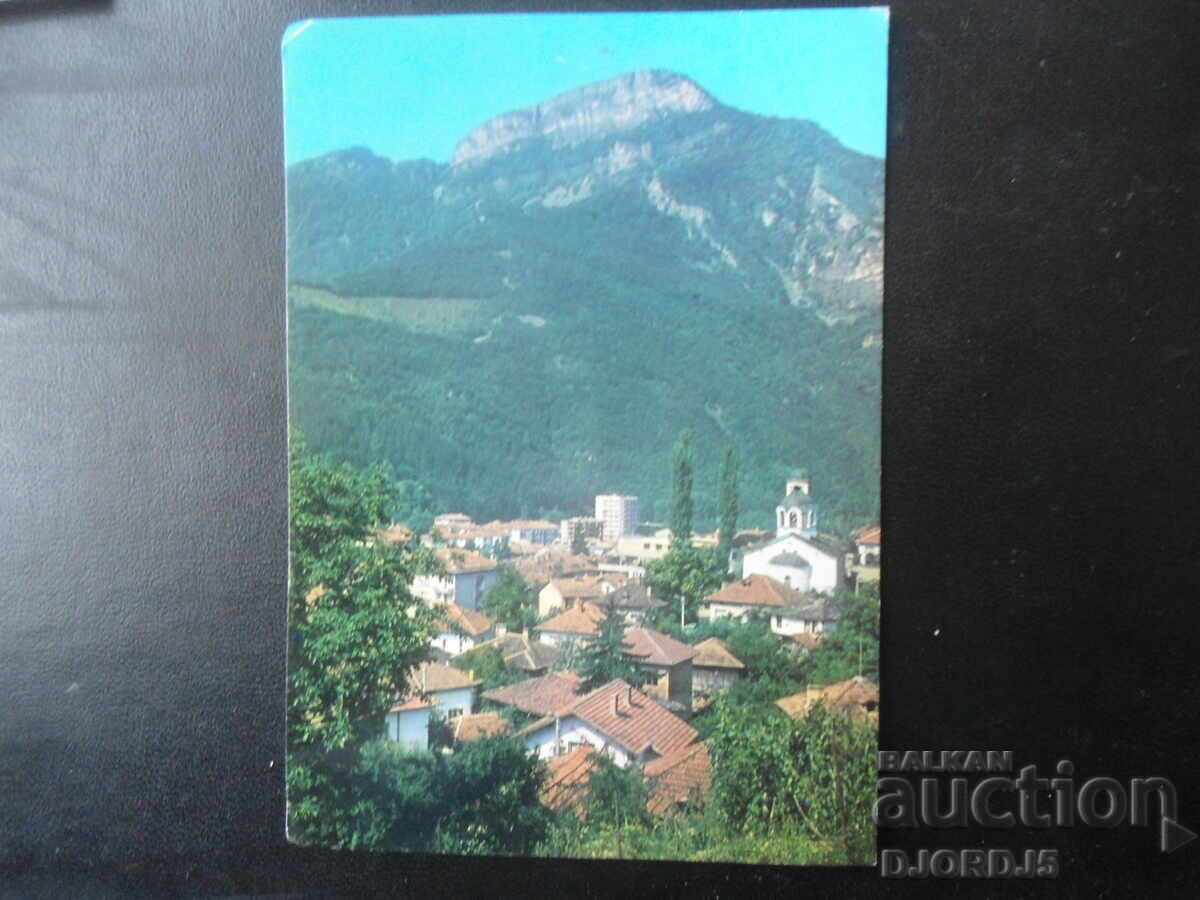 TETEVEN - Vedere a orașului cu vârful "Petrahilia", Cartolină veche