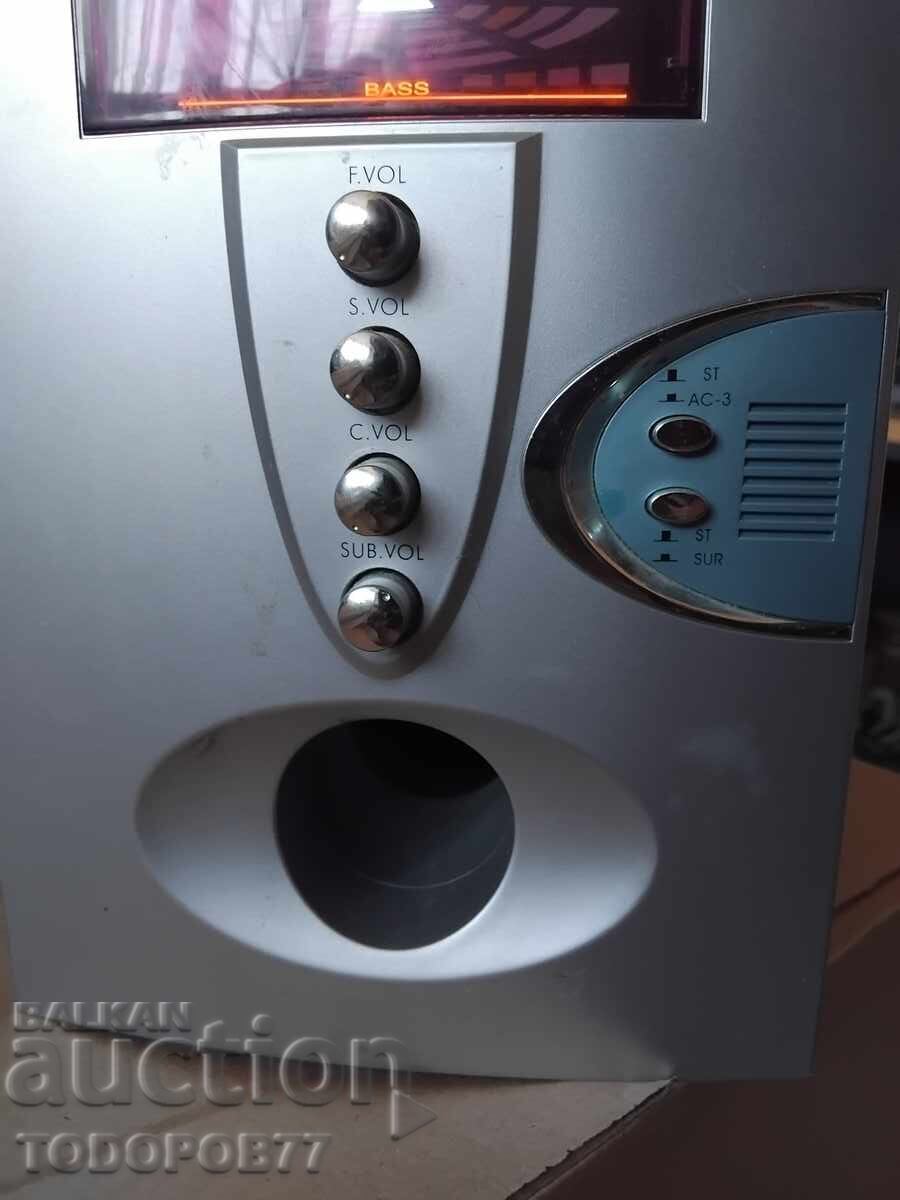 Παράδοση Μπάσο, ενισχυτής "Unitek"