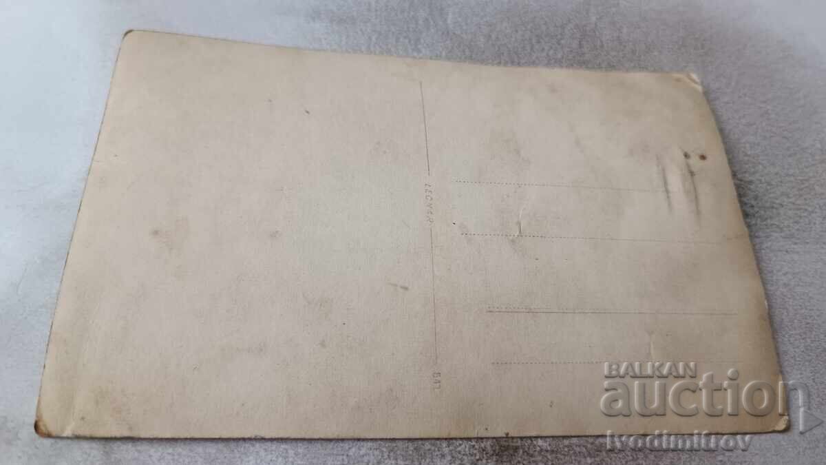 Снимка Двама войници с цена 2.45 лв. | € 1.25 Снимка Двама войници с цена 2.45 лв. | € 1.25