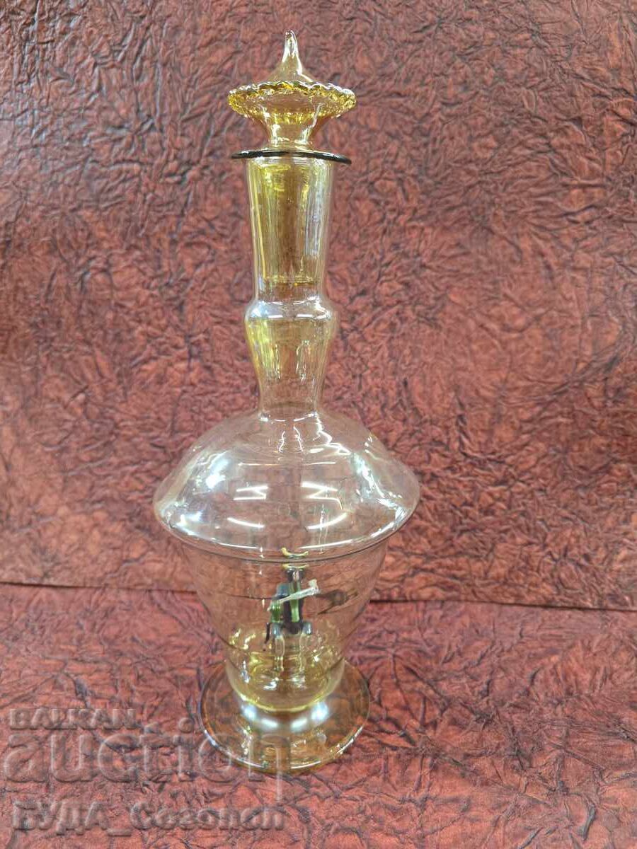 Carafă lucrată manual cu figurină de diavol în interior, URSS Carafă lucrată manual cu figurină de diavol în interior, URSS