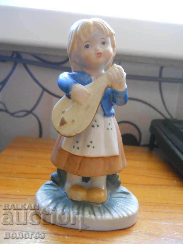 Bisque porcelain figurine by "Alfretto by Maruri"
