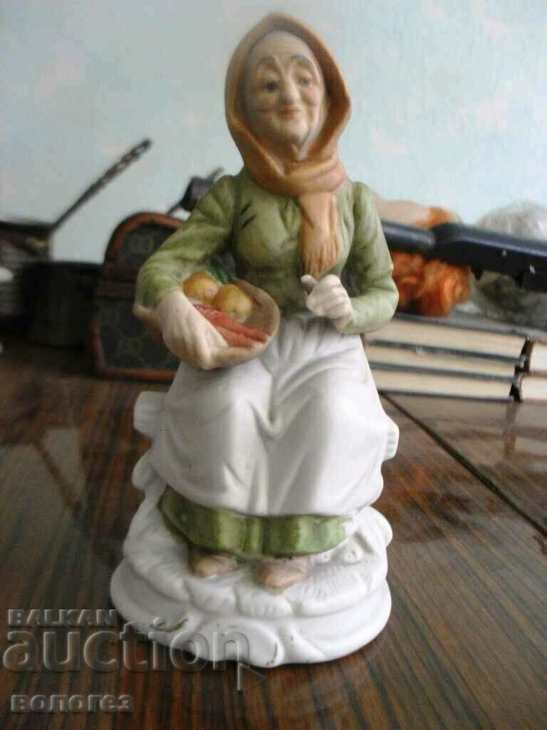 Figurină - porțelan biscuiți