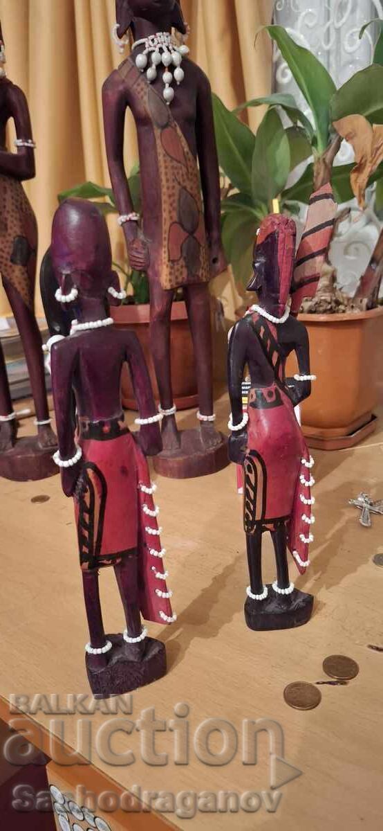 Παράδοση 2 χειροποίητα αφρικανικά ειδώλια