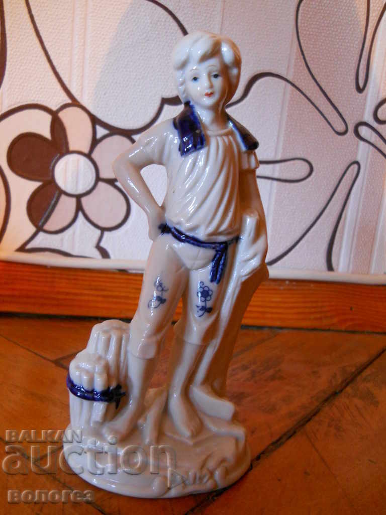 Porcelain figurine Porcelain figurine