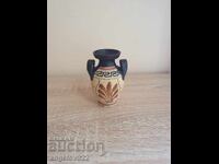 Model redus al unei amfore ceramice grecești antice!!!
